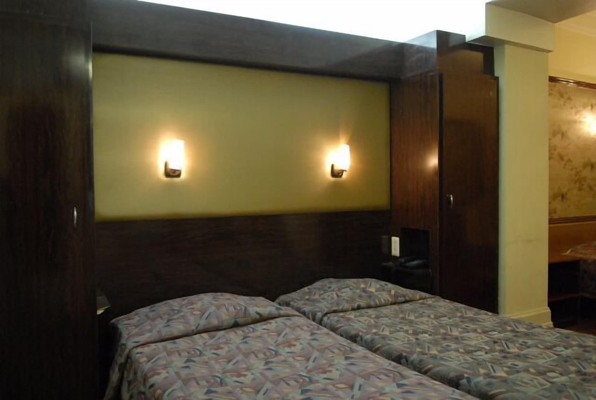 Hotel Manhattan Brussels Ngoại thất bức ảnh